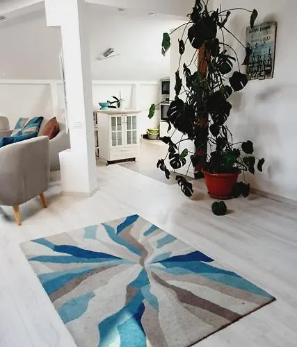 Johanna House 4* Bükreş