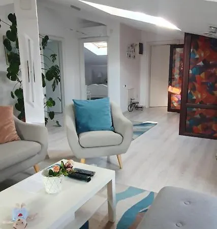 Johanna House Pensiune