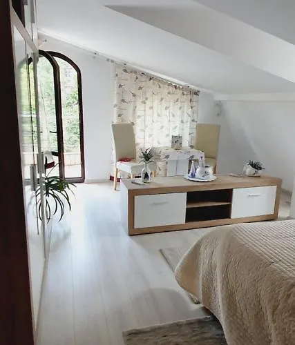 Johanna House Гостевой дом