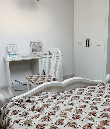 Johanna House Гостевой дом Бухарест