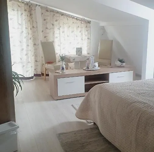 Johanna House Гостевой дом