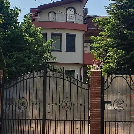 Johanna House 4* Bukareszt